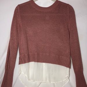 - LIGHT SWEATER - APPEARS LAYERD - MUAVE COLOR -